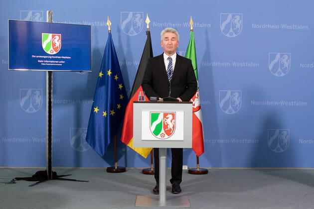Coronavirus in Deutschland, Landesregierung NRW Pressekonferenz mit Wirtschaftsminister Pinkwart