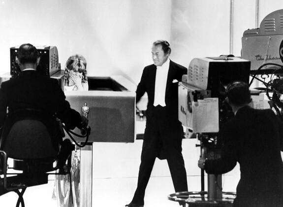 First live broadcast of the Oscars in the USA, 70th anniversary on 19 March
