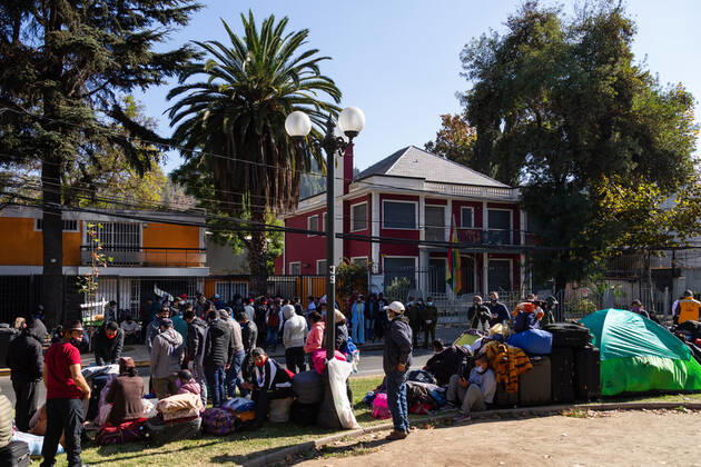 Coronavirus in Chile, Gestrandete Bolivianer in Santiago de Chile