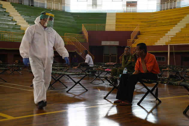 Coronavirus in Indonesien, Notunterkunft für Obdachlose in Jakarta