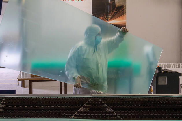 Coronavirus in Italien, Produktion von Schutzvorrichtungen für den Arbeitsplatz in Mailand