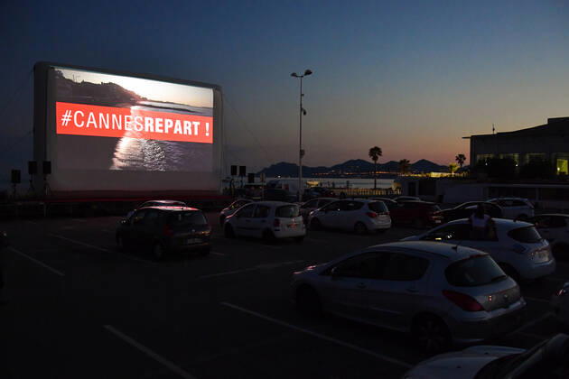 Coronavirus in France, drive-in cinema Cine Drive in Cannes