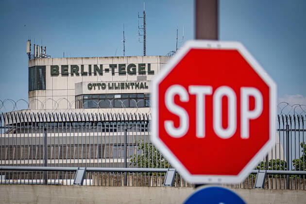 Berlin Tegel Airport remains open until November