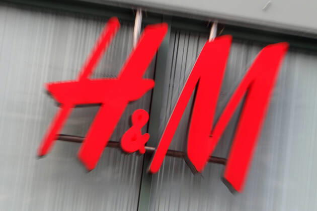 Fashion chain H&M must pay a fine for data protection violations
