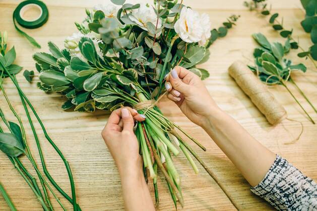 IMAGO Creative, Lifestyle, Blumen binden