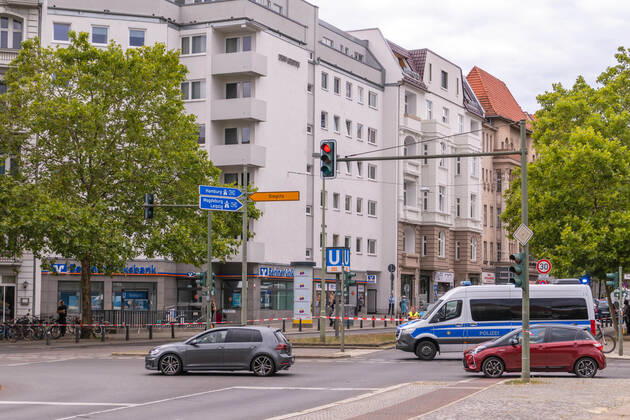 Berlin, scene of the attack on the Berliner Volksbank branch on Bundesplatz in the district of Wilmersdorf