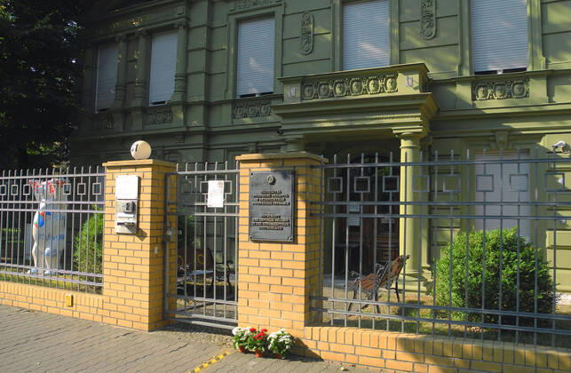 Berlin, flowers in front of the embassy of Belarus in Treptow