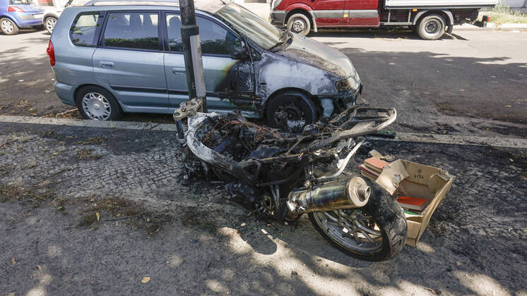 Berlin, arson attack on BMW motorcycle