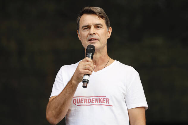 Berlin, Thomas Berthold at demonstration against the current corona policy