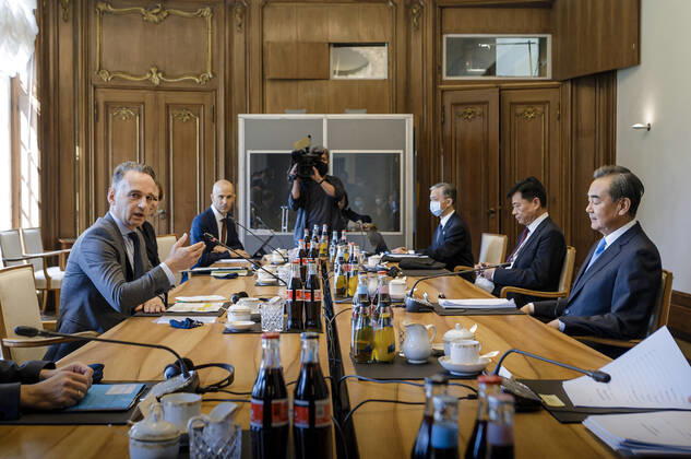 Berlin, Heiko Maas receives Wang Yi