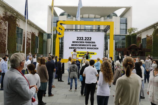 Berlin, demonstration for human rights and environmental protection in front of the Chancellery