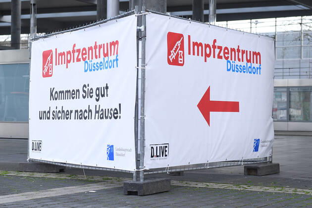 Coronavirus in NRW, Impfzentrum Düsseldorf Merkur Spiel-Arena