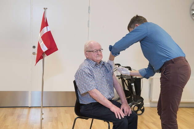 Coronavirus in Dänemark, Erste Impfungen in Nordjütland und Seeland