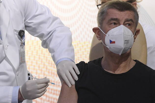 Coronavirus in Tschechien, Präsident Andrej Babis lässt sich impfen