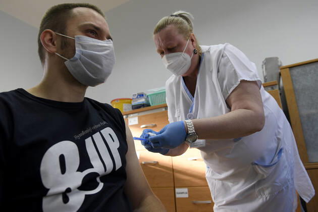 Coronavirus in Tschechien, Impfstart in Prag