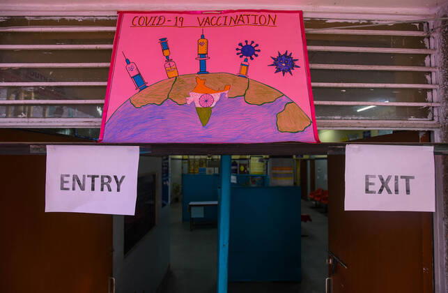 Coronavirus in Indien, Errichtung des ersten Impfzentrums in Neu-Delhi