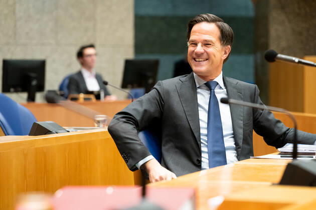 Coronavirus in den Niederlanden, Debatte im Parlament in Den Haag