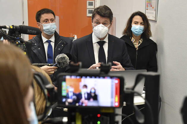 Coronavirus in Frankreich, Bürgermeister Christian Estrosi während Impfkampagne in Nizza