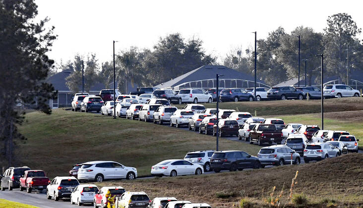 Coronavirus in den USA, Drive-In Impfstation in Clermond, Florida