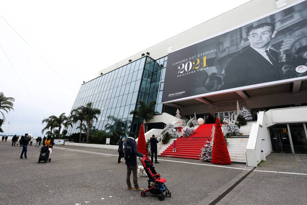 Coronvirus in France, vaccination launch in Cannes at Palais des Festivals vaccination centre