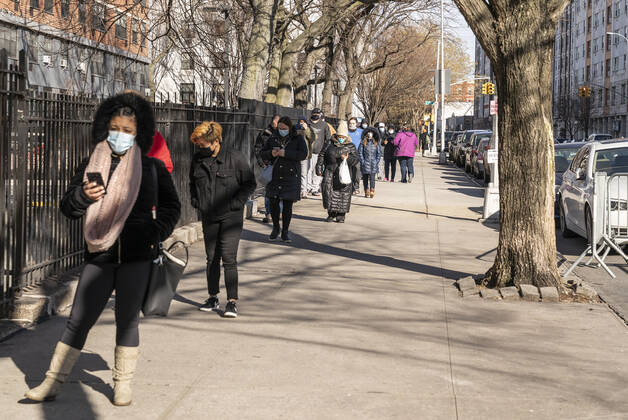 Coronavirus in den USA, Beginn der Massenimpfungen in New York
