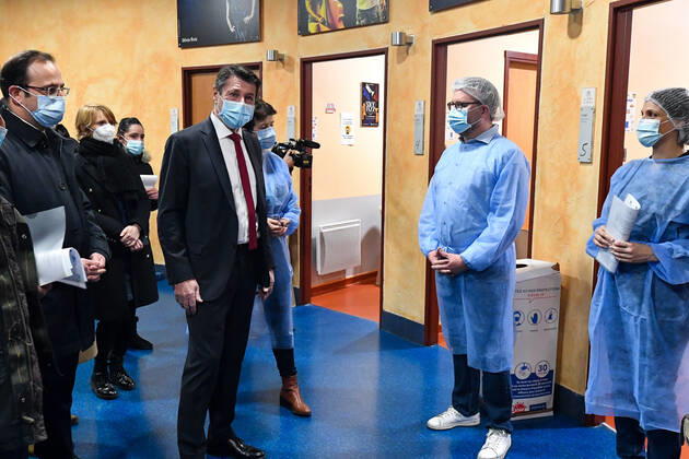 Coronavirus in Frankreich, Eröffnung Theater de Verdure als 2. Impfzentrum in Nizza
