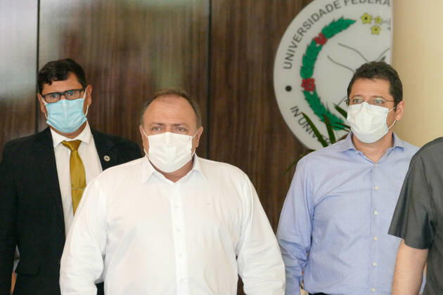 Coronavirus in Brasilien, Gesundheitsminister Eduardo Pazuello besucht Krankenhaus HUGV in Manaus
