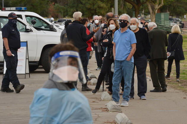 Coronavirus in den USA, Impfungen in Los Angeles