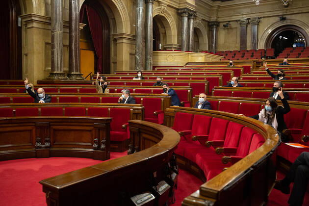 Coronavirus in Spanien, Parlamentssitzung in Barcelona