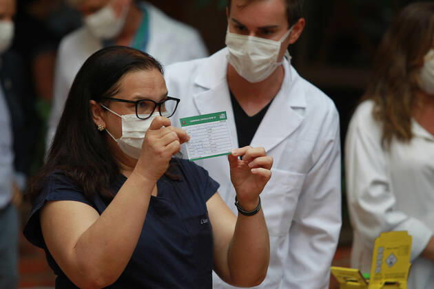 Coronavirus in Brasilien, Erste Impfungen in Campinas