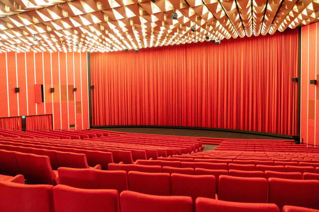 Coronavirus in Sachsen, Geschlossenes Cineplex Rundkino in Dresden