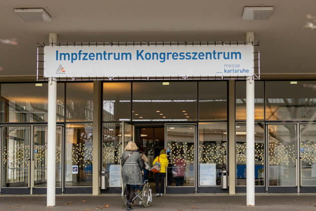 Coronavirus in Baden-Württemberg, Eindrücke aus dem Impfzentrum in Karlsruhe