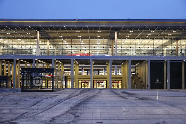 Coronavirus in Berlin Brandenburg, Verwaister Flughafen BER