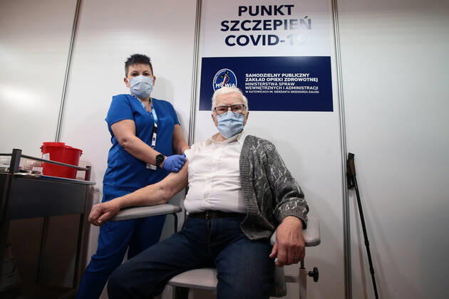 Coronavirus in Polen, Impfstart für über 80-jährige in Kattowitz
