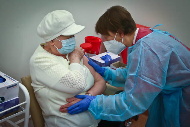 Coronavirus in Polen, Impfstart für über 80-jährige in Breslau
