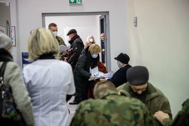 Coronavirus in Polen, Impfstart für über 80-jährige in Bialystok