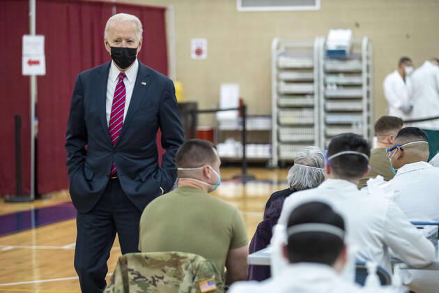 Coronavirus in den USA, Joe Biden besucht Impfzentrum in Bethesda, Maryland