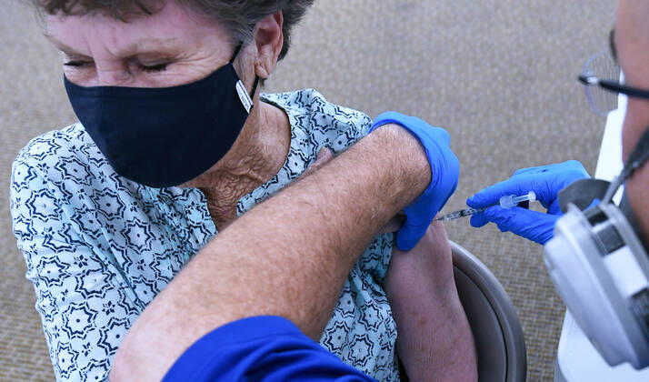 Coronavirus in den USA, Impfung in Leesburg, Florida