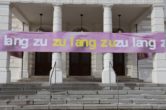 Coronavirus in Österreich, Banner am Volkstheater Wien