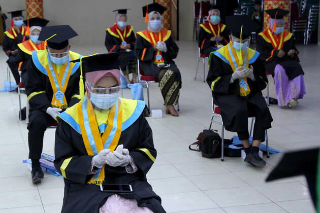 Coronavirus in Indonesien, Abschlussfeier an der Universität von Palembang in Süd Sumatra