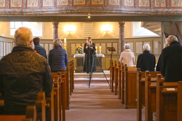 Coronavirus in Rheinland-Pfalz, Gottesdienst in der protestantischen Kirchengemeinde Mutterstadt