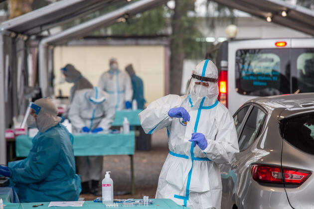 Coronavirus in Italien, Corona-Drive-Through Teststation in Mailand