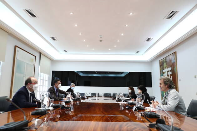 Coronavirus in Spanien, Pedro Sanchez leitet Sitzung in Madrid