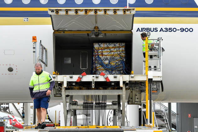 Coronavirus in Australien, Ankunft von Impfstoff von Pfizer in Sydney