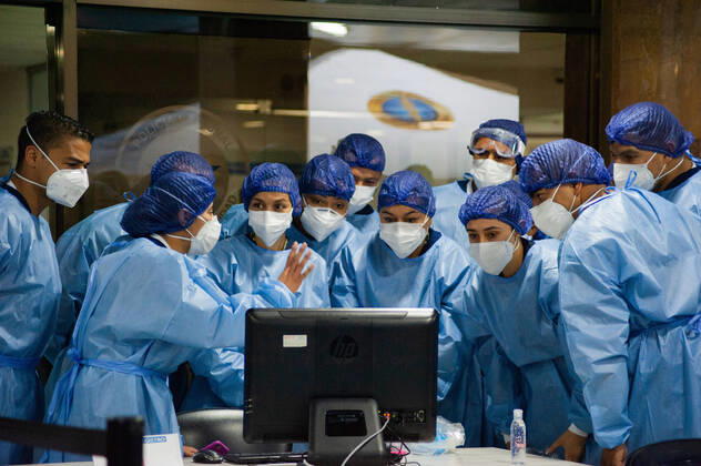 Coronavirus in Kolumbien, Start des Impfstart für Pflegekräfte in Bogota