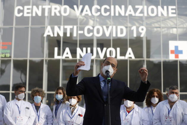 Coronavirus in Italien, Eröffnung des La Nuvola Impfzentrums in Rom