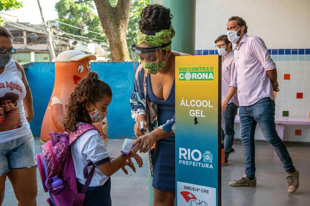 Coronavirus in Brasilien, Schulstart der Grundschulen in Rio de Janeiro