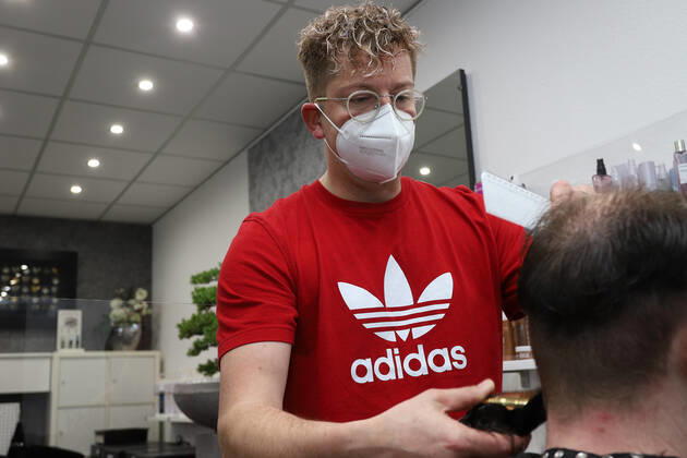 Coronavirus in Deutschland, Friseursalons wiedereröffnet