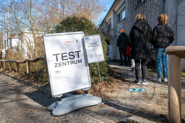Coronavirus in Berlin, Testzentrum in der Kurt-Weiß-Sporthalle, Grunewald