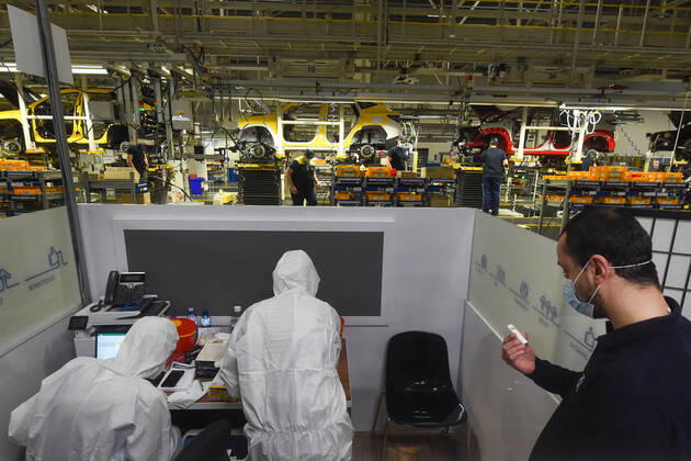 Coronavirus in Tschechien, Belegschaft-Testung im Hyundai-Werk in Nosovice